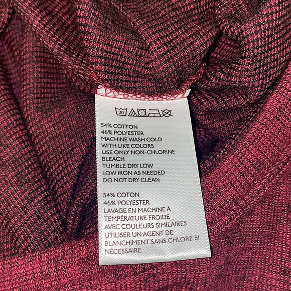 NEVER WORN UO LONG SLEEVE - Picture 6 of 6